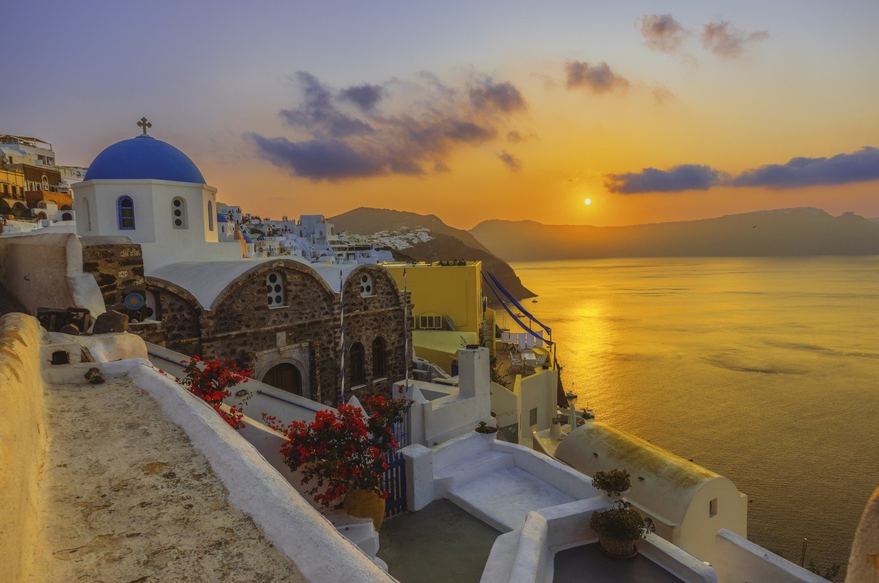 Why Santorini Is Greece’s Most Iconic Island Destination